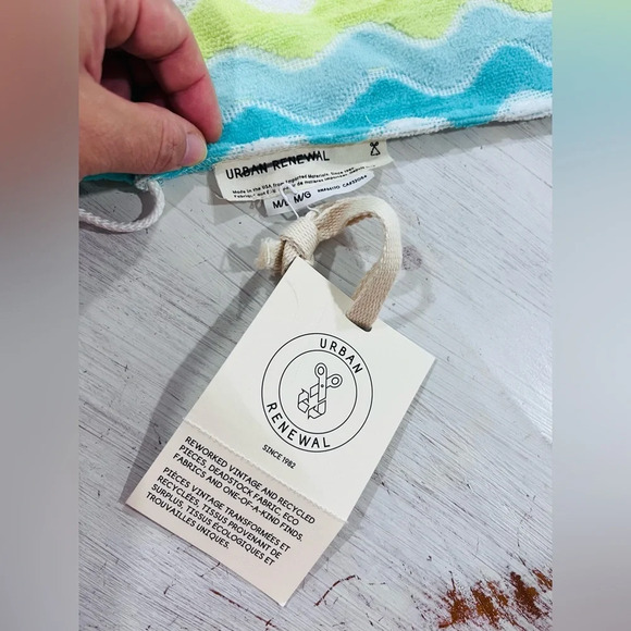 Urban Outfitters Urban Renewal Remade Terrycloth Halter Top M/L NWT - Picture 6 of 10